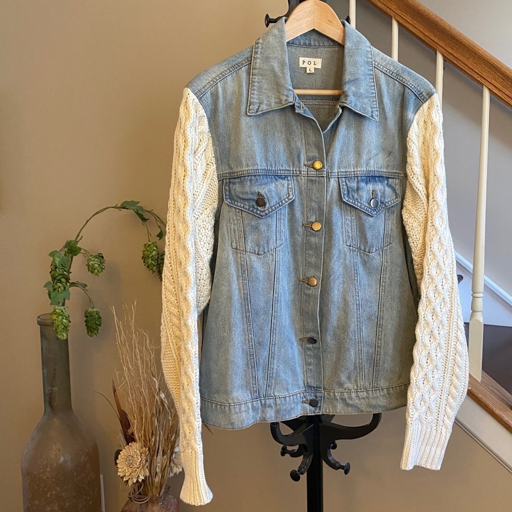 POL Light Wash Denim Jacket Knit Sweater Sleeves Size Large - Picture 5 of 16